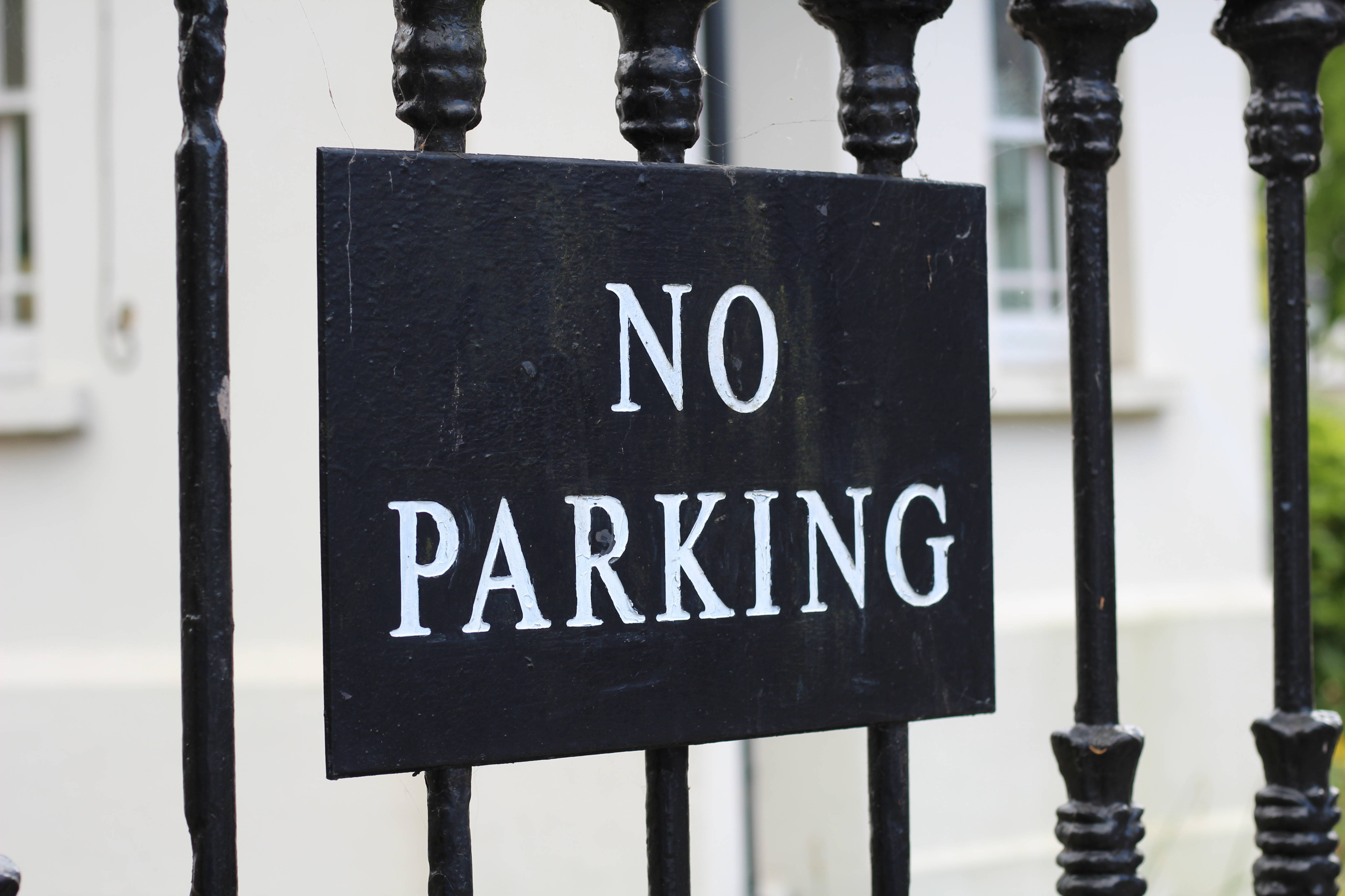 0b743cda668eef238996 no parking 2