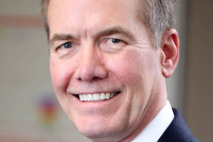 Obituary_e241a1442bbea292a9df_a7466f6782034aa6f111_todd_anderson-_headshot_2016