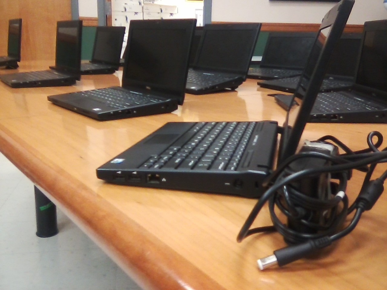 31c97a0d4bab3e0402e2_computer_thefts.jpg
