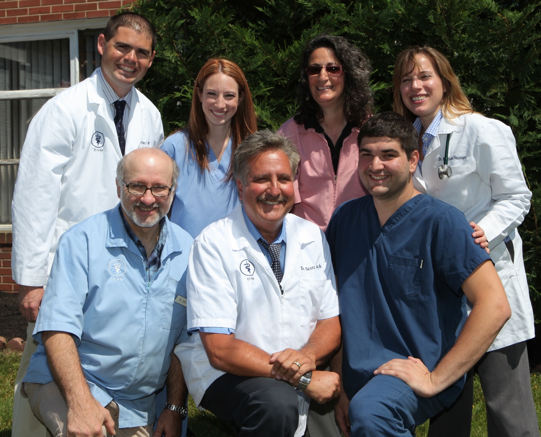 4910cf8106c29f5cfb1e_wah-staff_shot.jpg