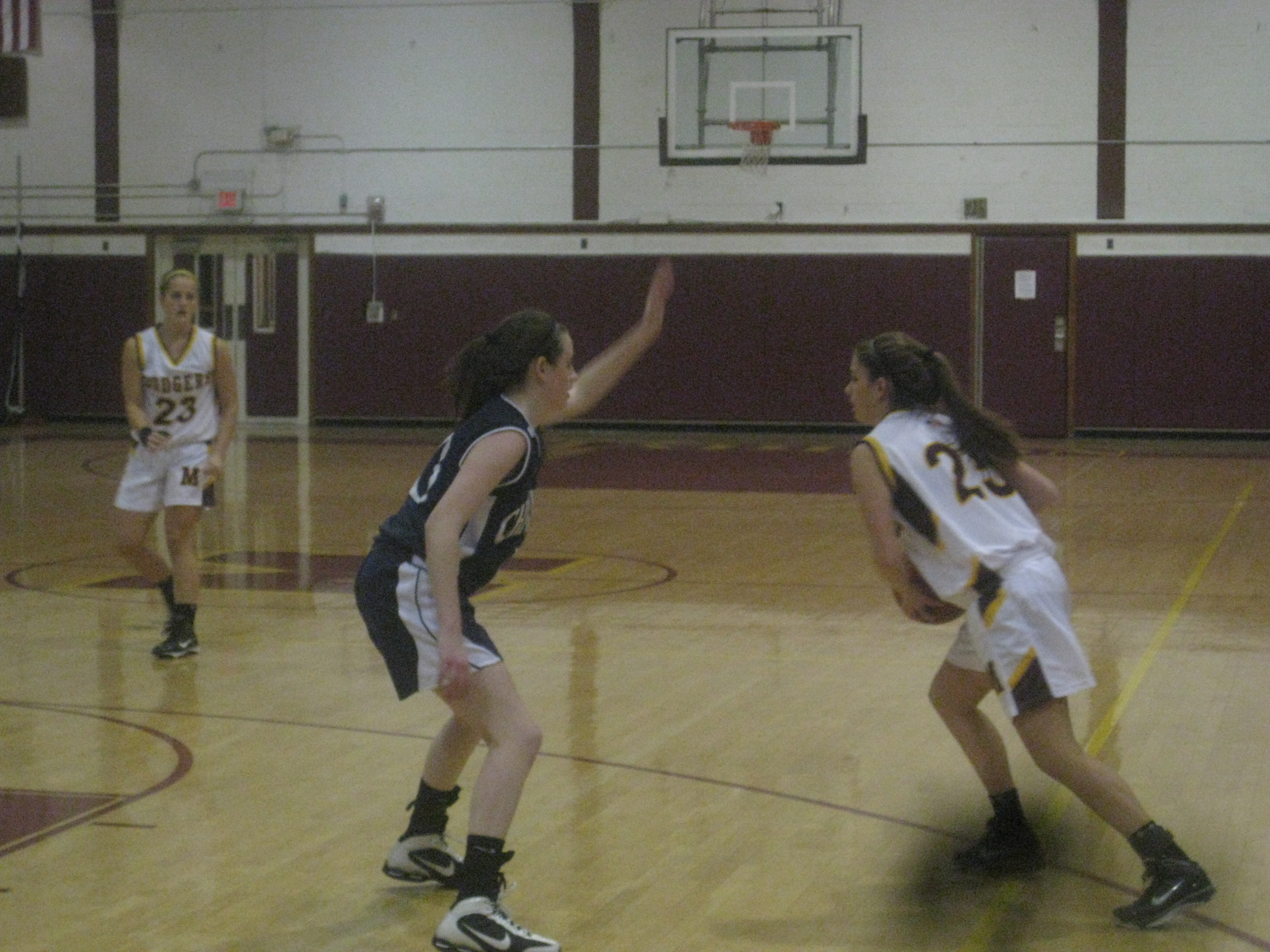 5b5afb4133edf50741ee_chat_mad_bball_004.jpg