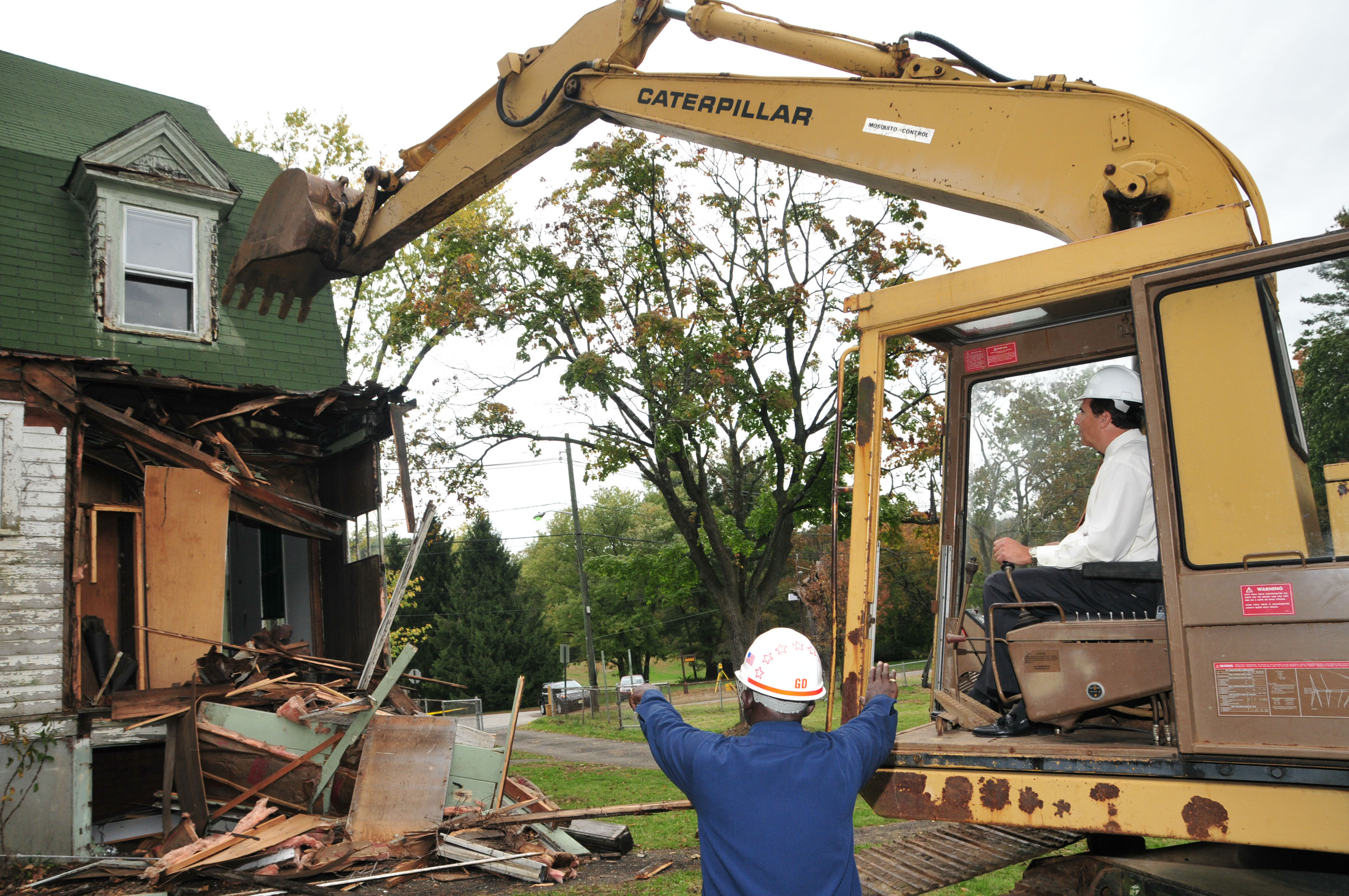 7520b471477e398c09ee_reservoir_demolition__1_.jpg