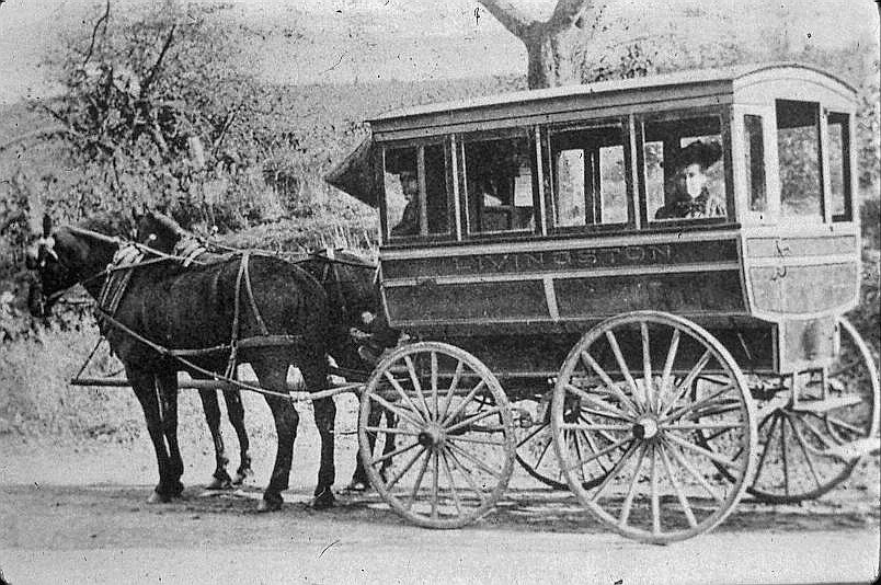 8f16e3f824d01aa5dc6d_Livingston-StageCoach1908.jpg