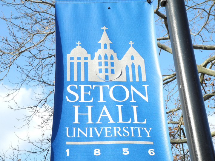 9a31ea028a5e52b95539_hall_banner.jpg