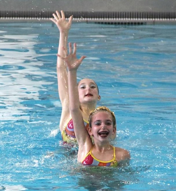 a268a0cc69435e9bbbfe_aquaducks_2012__show.jpg