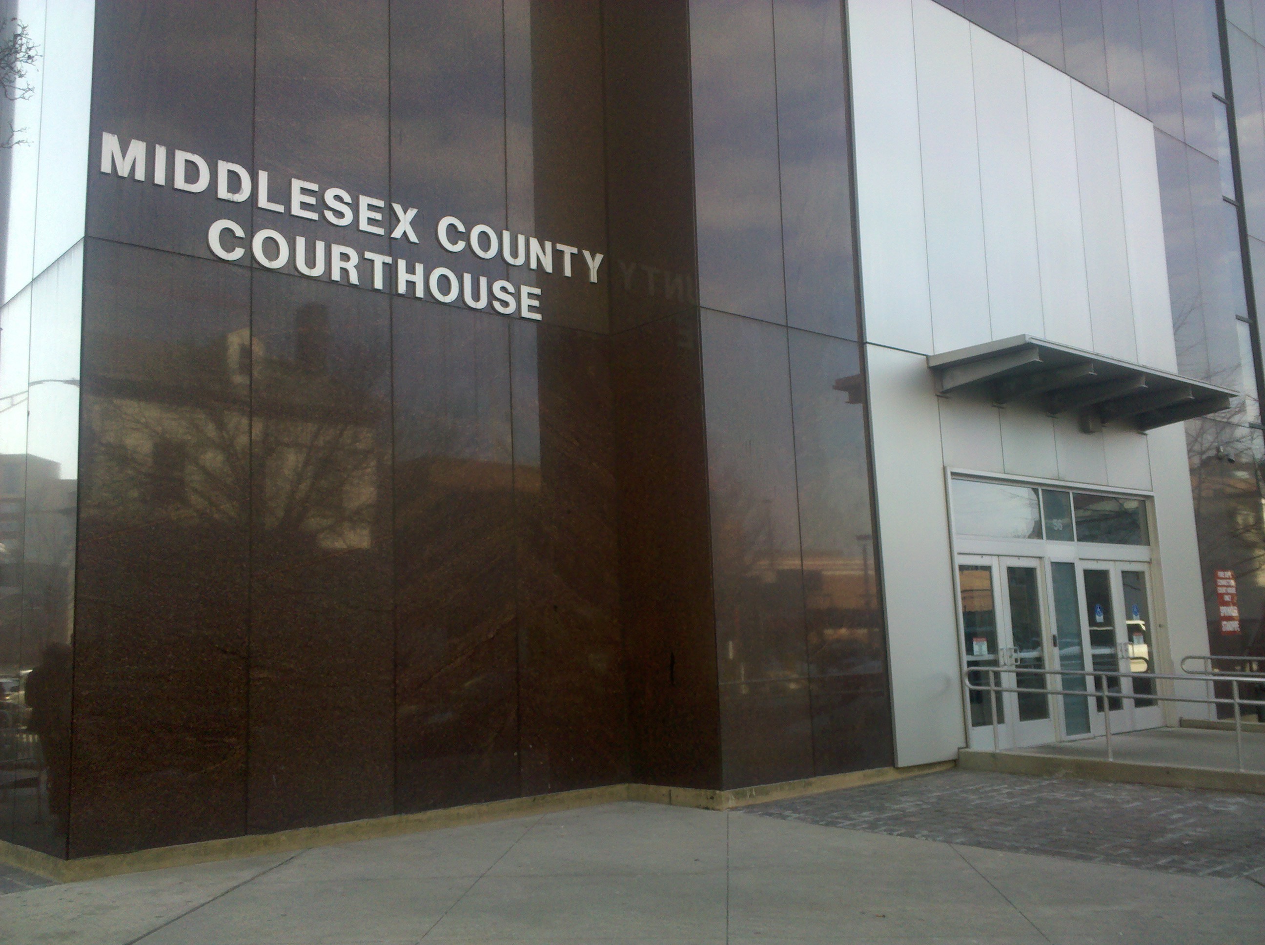 a9404b120d4170ea528d_msexcourt.jpg